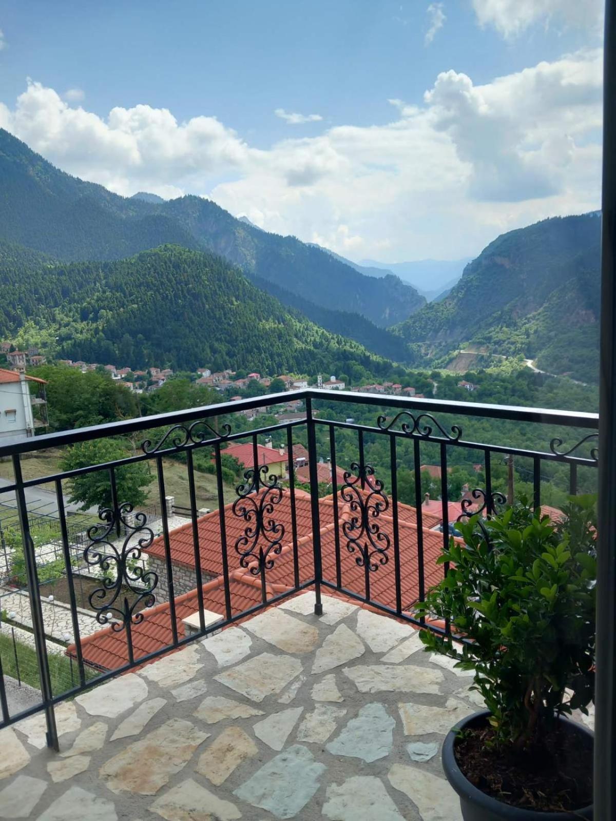 Δωμάτια Με Θέα Mega Chorio Exterior photo
